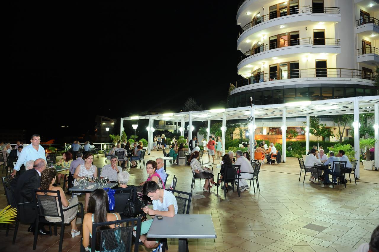 Monte-Carlo Hotel Vlore Exterior photo