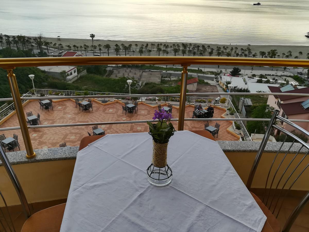 Monte-Carlo Hotel Vlore Exterior photo